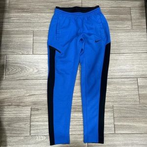 NIKE SWEATS